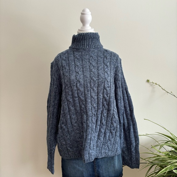 vintage blue chunky cableknit turtleneck sweater - Picture 3 of 8